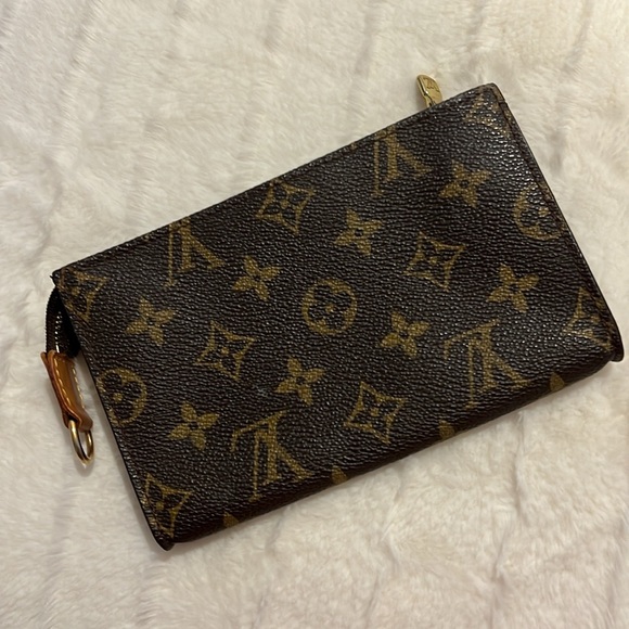 Louis Vuitton Pochette Cosmétique - Cosmetic Pouch - Picture 2 of 5